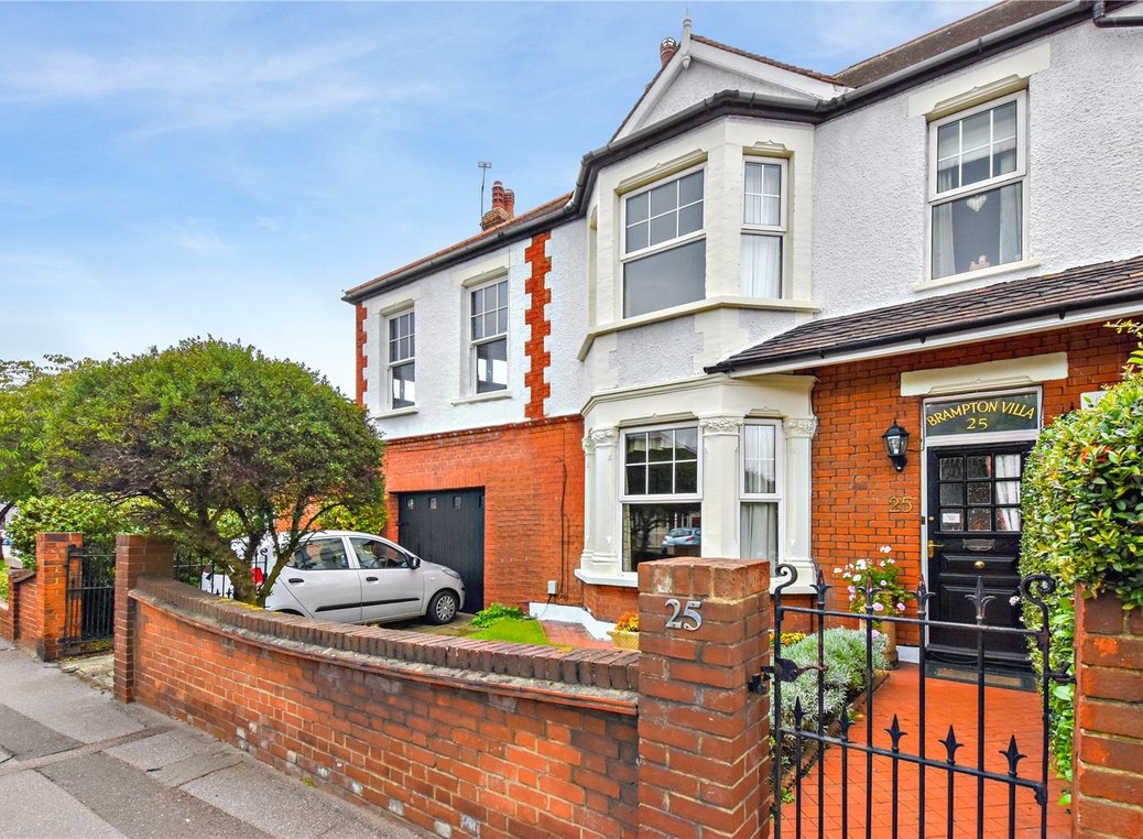 Property for Sale in Bexleyheath Robinson Jackson